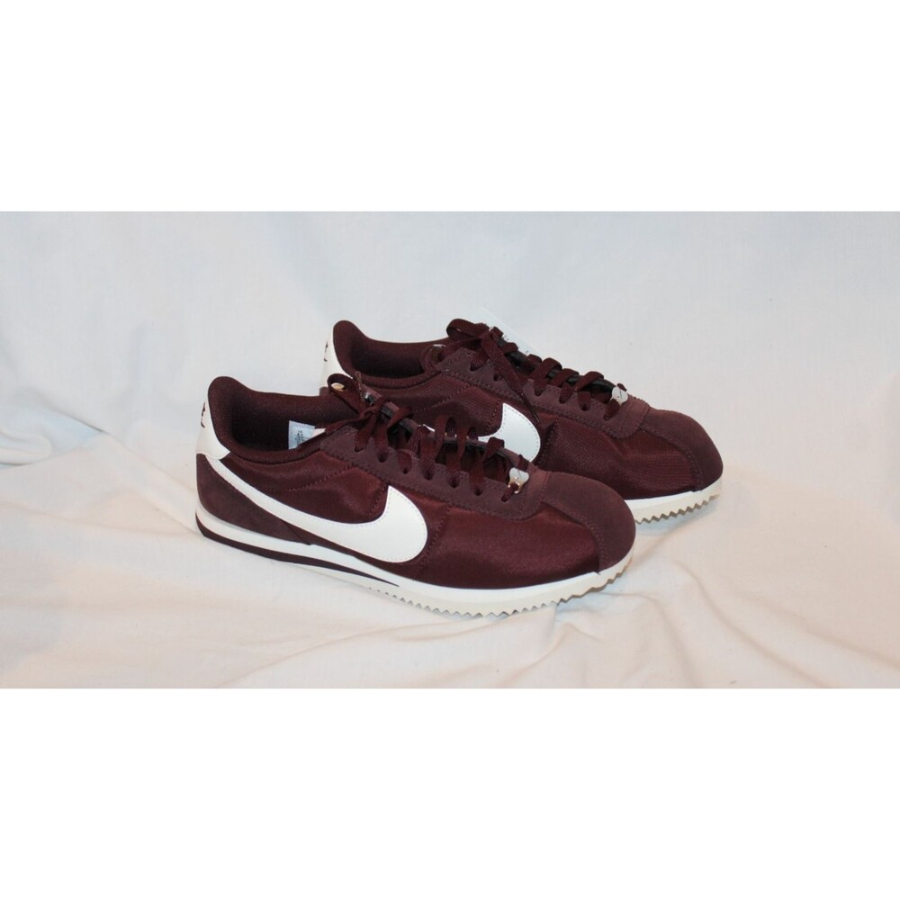 Nike Women's Cortez Burgundy White Casual Athletic Sneakers NWOB SZ 8.5